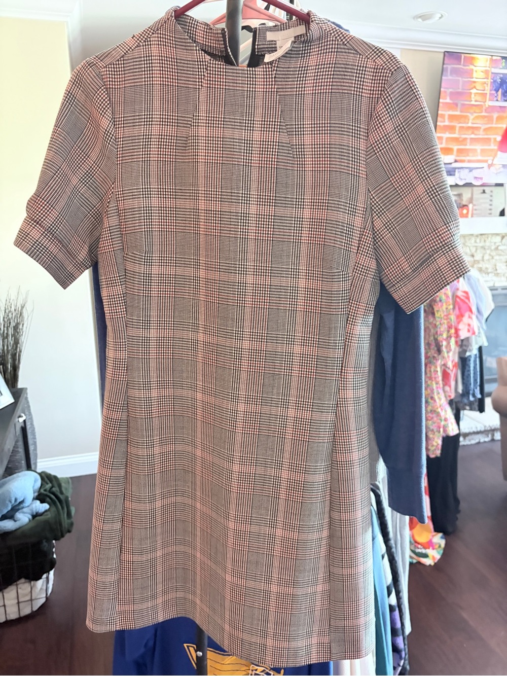 H&M Gray and Pink Plaid Short Sleeve Shift Dress